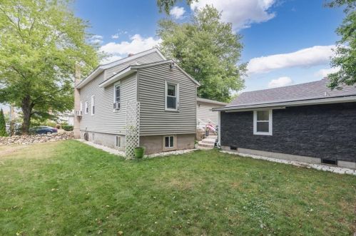 9 Ashby St, Providence RI 02919-6604 exterior