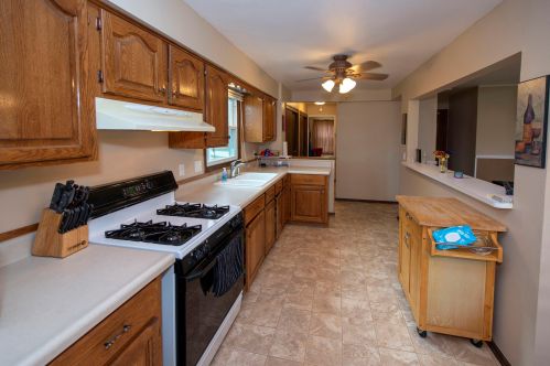 8442 Montana Ave, Milwaukee WI 53227-3357 exterior