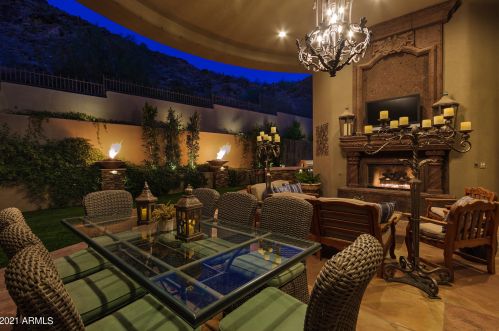 13841 Cyn Dr, Phoenix AZ 85016-2403 exterior