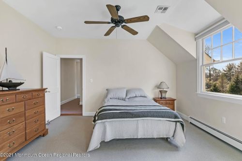 15 Sunny Ridge Dr, Red Bank NJ exterior