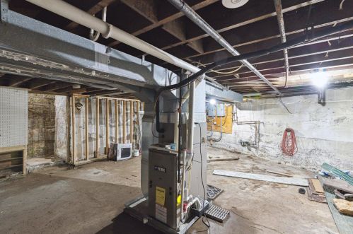 1936 Portage St, Kalamazoo MI 49001-5153 exterior