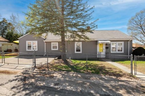 57 Guertin St, Woonsocket, RI 02895-4850