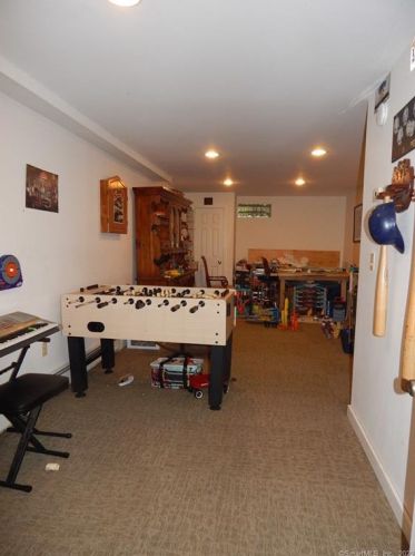 436 Babcock Hl Rd, Exeter CT 06249-1301 exterior