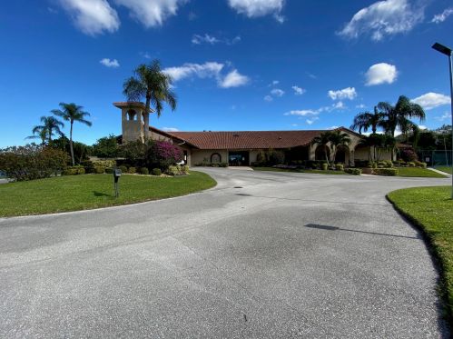 6947 Southport Dr, Boynton Beach FL 33472-6901 exterior