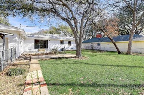 3306 Chadwell Dr, Dallas TX 75234-5120 exterior