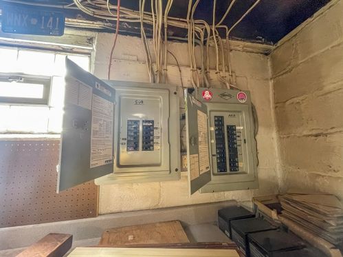 6 Bismark St, Pittsburgh PA  15209-2102 exterior