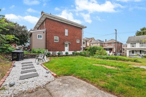 7442 Fleming St, Pittsburgh PA 15212 exterior