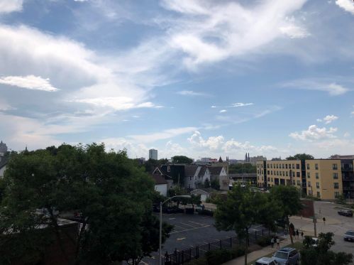 822 Hamilton St, Milwaukee WI 53202-1607 exterior