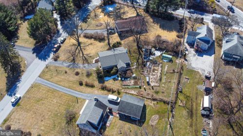 3 War Admiral Ln, Media PA 19063-5238 exterior