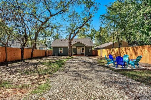 415 Hull St, Denison TX 75020-5124 exterior