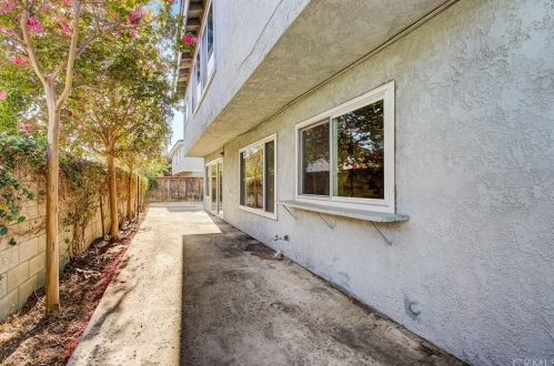 17332 Anglin Ln, Tustin CA 92780-1904 exterior