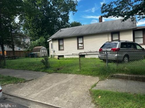 3127 G St, Washington DC 20002-4212 exterior