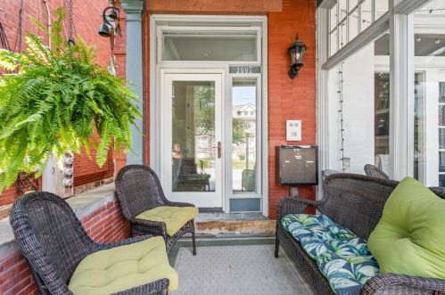 3607 California Ave, Pittsburgh, PA 15212-1801