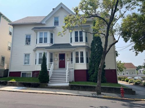56 Olo St, Woonsocket, RI 02895-4221