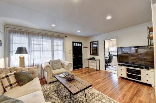 1631 Dresden Dr, Atlanta GA 30319-3633 exterior