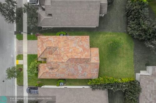 9597 Lindale Trace Blvd, Fort Pierce FL  34987-2439 exterior