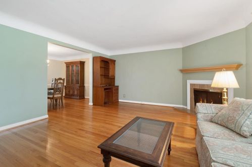 6220 Helm Dr, Saint Louis MO exterior