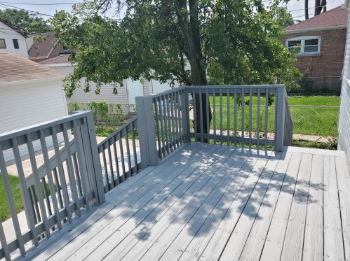 8733 East End Ave, Chicago IL  60617-2734 exterior