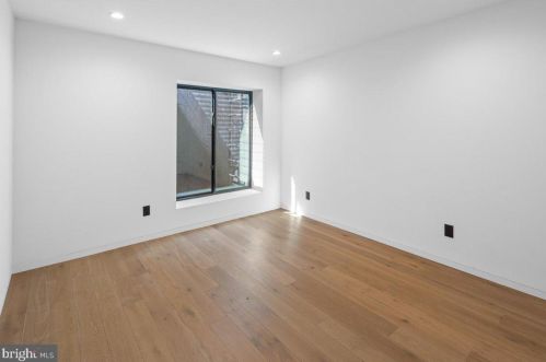 1355 Kater St, Philadelphia PA 19147-1817 exterior