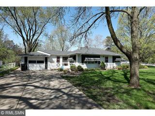 3402 Elmwood Pl, Hopkins MN  55345-1207 exterior