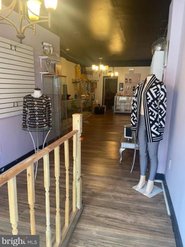 3230 Front St, Philadelphia PA 19140-5806 exterior