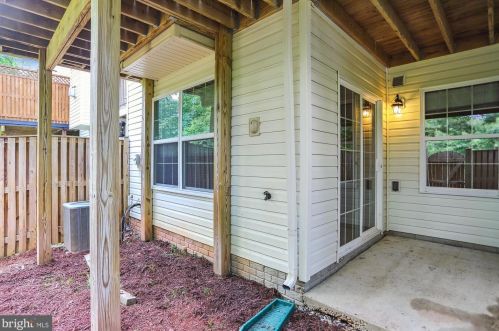 7423 Macon Dr, Glen Burnie MD 21060-8387 exterior