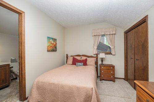 4177 Indian Spg Dr, Wyoming MI exterior