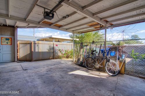 892 Glenn St, Tucson AZ  85705-4120 exterior