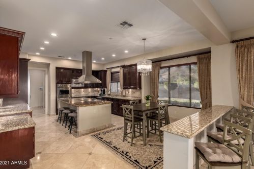 25401 45th Dr, Phoenix AZ  85083-2243 exterior