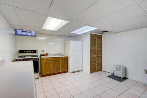 2327 Parnell Ave, Milwaukee WI 53221-4250 exterior