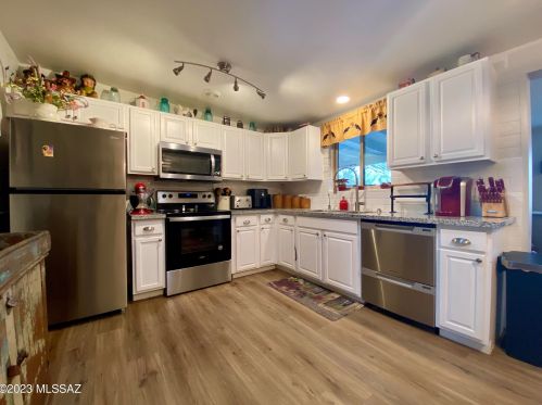 3017 Shumaker Dr, Tucson AZ  85741-3636 exterior