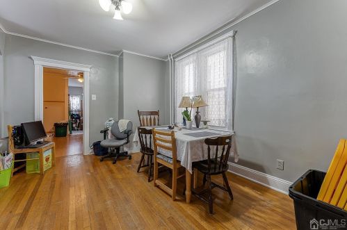 366 Oak St, Perth Amboy NJ 08861-4039 exterior