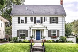 5111 Izard St, Omaha, NE 68132-1427