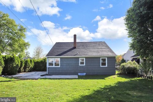 448 Prince St, Littlestown PA 17340-1323 exterior