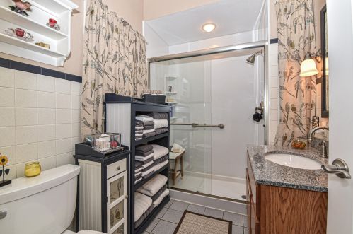 3825 84, Milwaukee WI 53228-1705 exterior