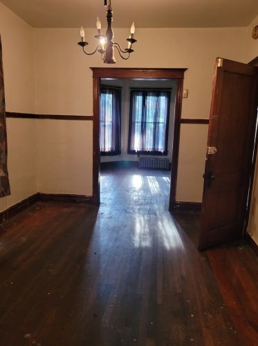 5711 Bishop St, Chicago IL 60636-1710 exterior