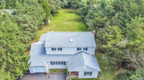 1345 Locust Ave, Bohemia NY 11716-2183 exterior