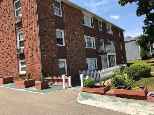 339 Privilege St, Woonsocket RI  02895-1274 exterior