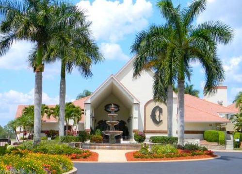 422 Countryside Dr, Naples FL 34104-6725 exterior