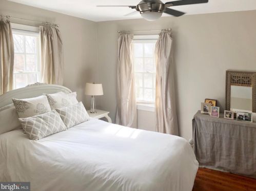 827 Royal St, Alexandria VA  22314-4340 exterior