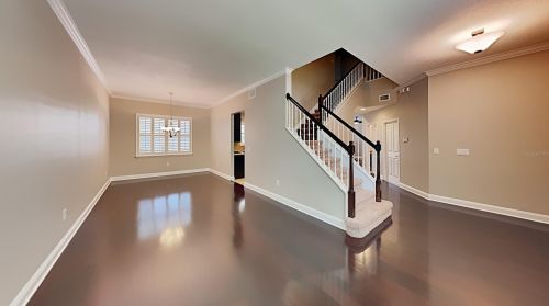 10121 Kingsbridge Ave, Tampa, FL 33626-1828