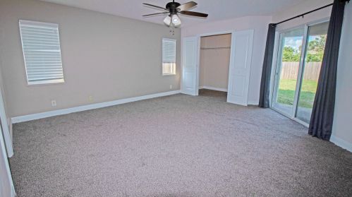 673 Haas Ave, Fort Pierce FL  34953-6418 exterior