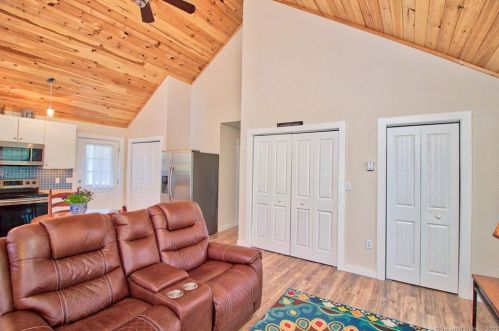 113 Catlin Rd, Torrington CT 06791-1806 exterior