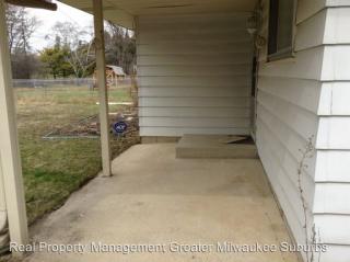 4961 85th St, Milwaukee WI  53225-4208 exterior