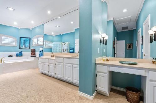 3006 Barton Pt Dr, Austin TX 78733-6322 exterior