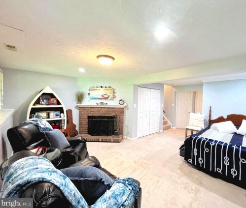 8124 Brightridge Ct, Ellicott MD 21043-6988 exterior