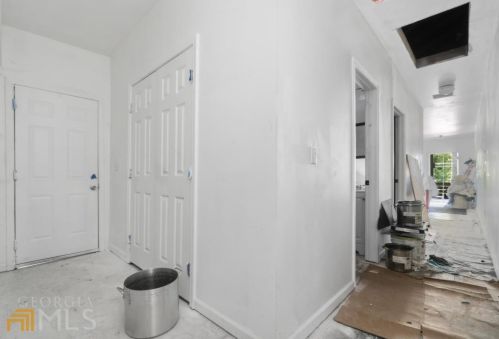 862 Mitchell St, Atlanta GA 30303-3550 exterior