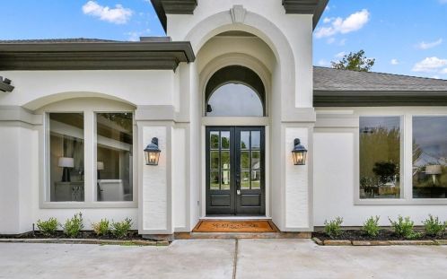 82 Greenview St, Montgomery TX  77356-8456 exterior