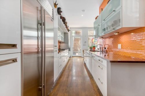 2131 Moffat St, Chicago IL 60647-4313 exterior