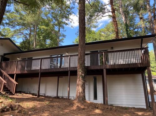 2071 Deborah Dr, Atlanta GA 30345-3917 exterior